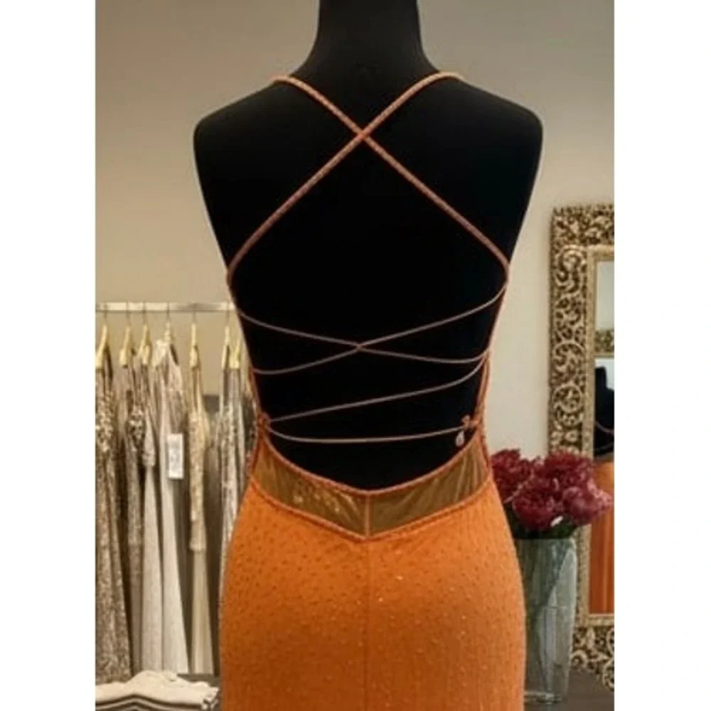 Dress‎ beautiful hand, beaded Attitudes by Debra